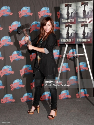 Danielle_Harris_Visits_Planet_Hollywood_284229.jpg